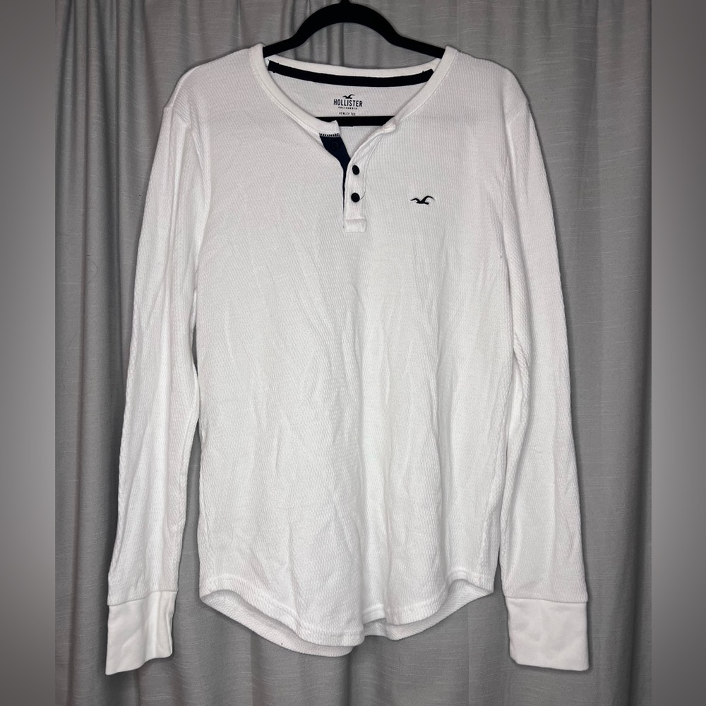 Hollister Size M Henley Tee